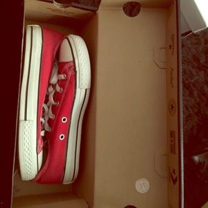 Red converse